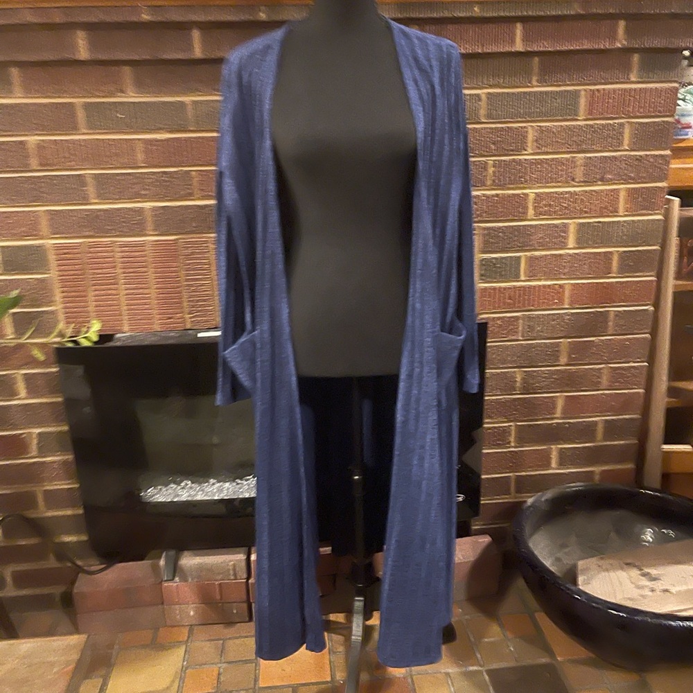 LuLaRoe Sarah xl long sweater and simply noelle blue floral kimono